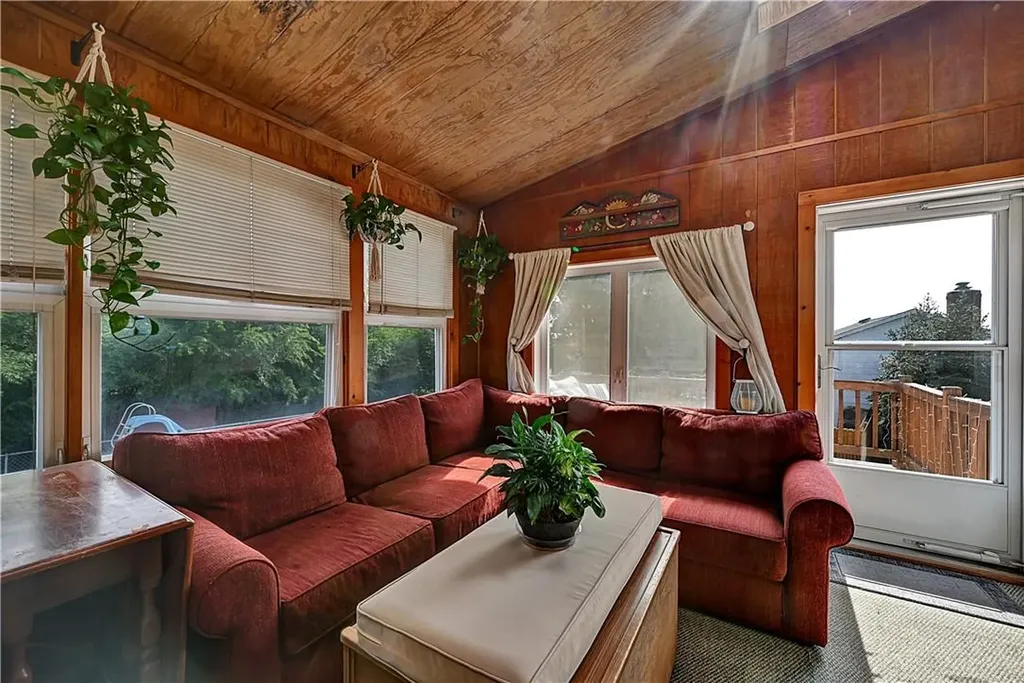 9 Van Terrace Sparkill NY 10976