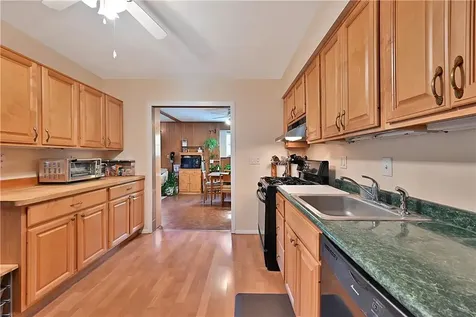 9 Van Terrace Sparkill NY 10976