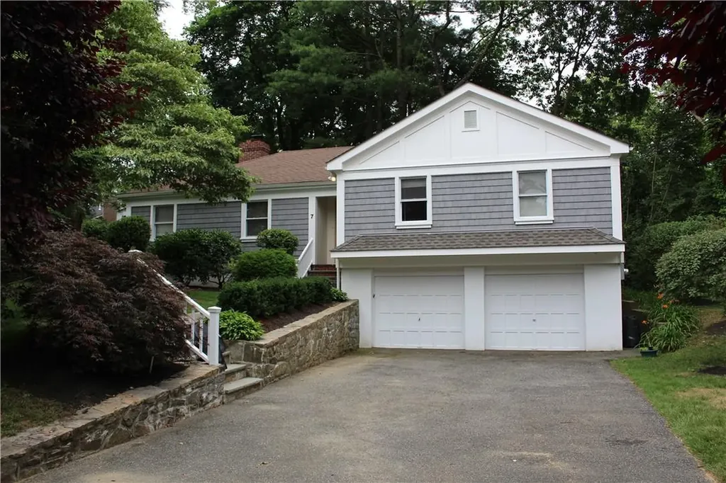 7 Woods Lane Rye NY 10580