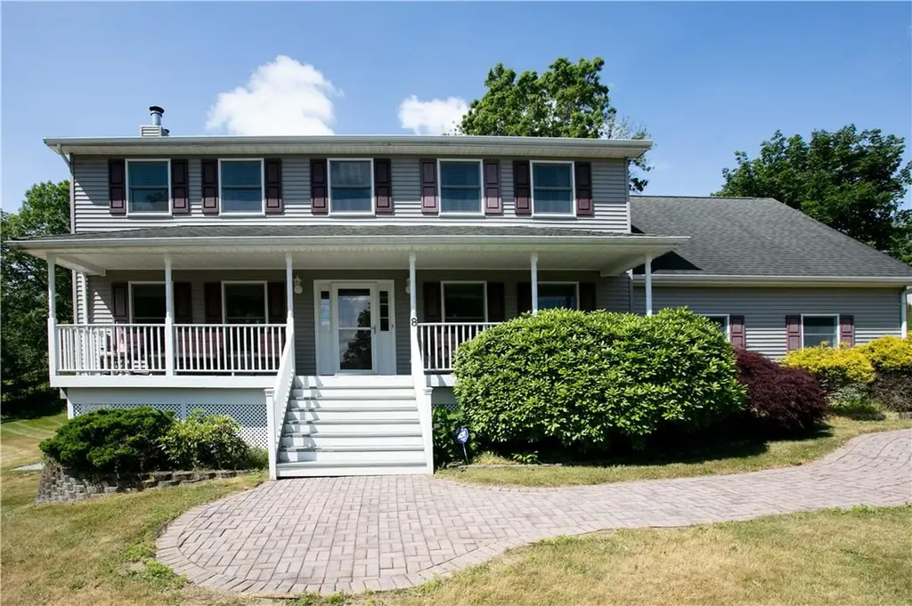 8 Charles Drive Marlboro NY 12542