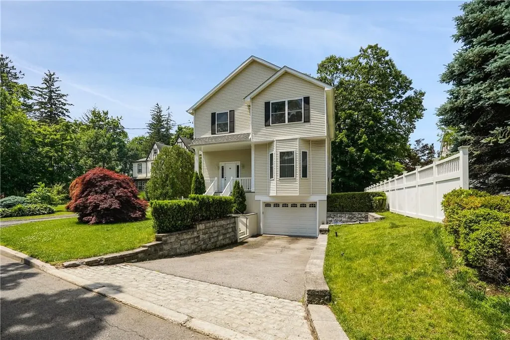 90 Old Mamaroneck Road White Plains NY 10605