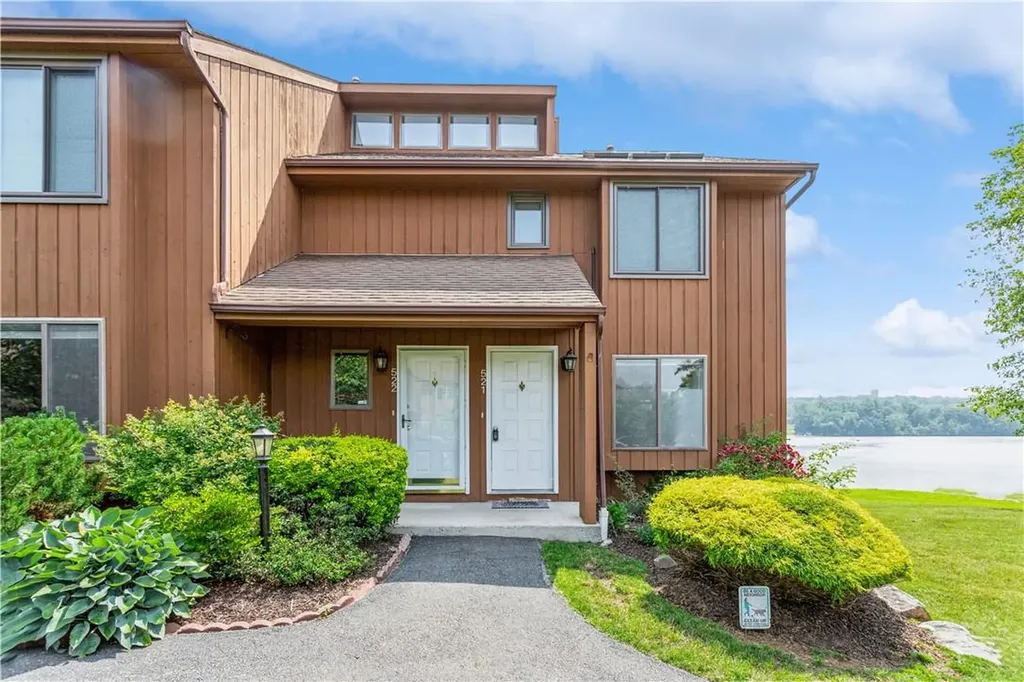 521 Panorama Drive Mohegan Lake NY 10547
