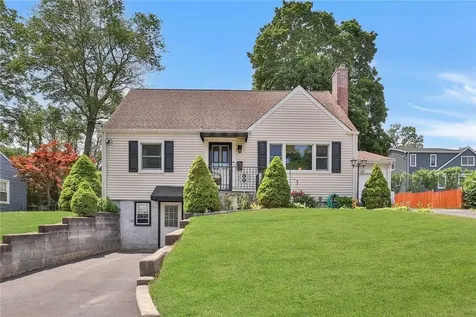 36 Amsterdam Avenue Hawthorne NY 10532