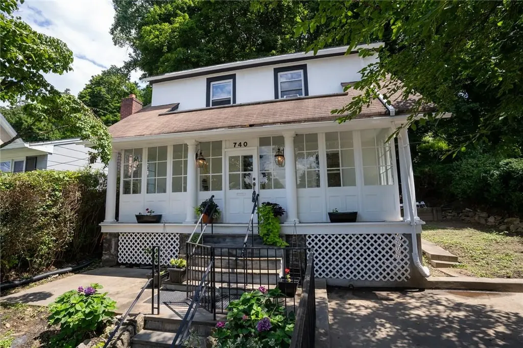 740 Warburton Avenue Yonkers NY 10701