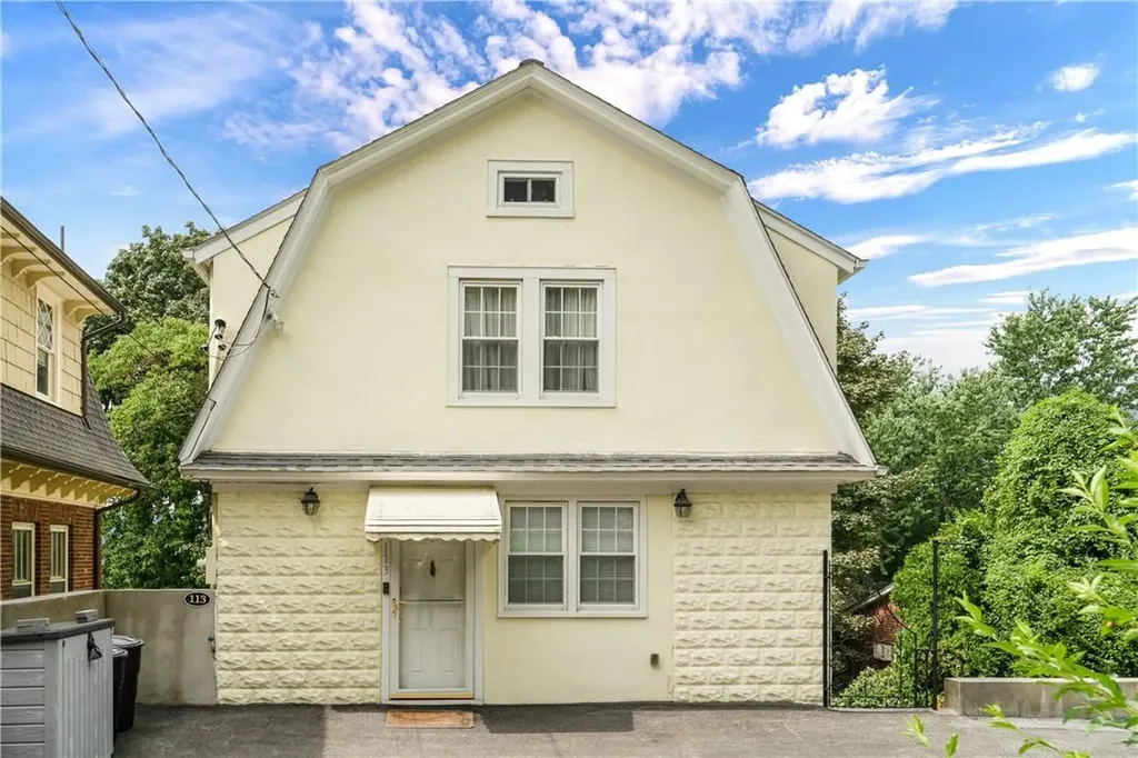 113 Hudson Terrace Yonkers NY 10701
