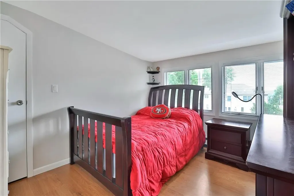 4 Clover Road Valhalla NY 10595