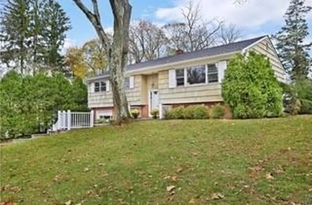 10 Harding Drive Rye NY 10580