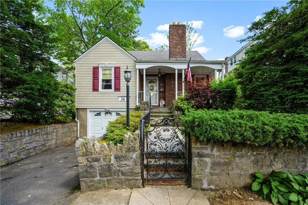 34 Lindsey Street Yonkers NY 10704