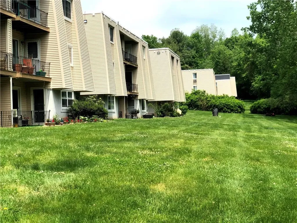 315 Fox Run Lane Carmel NY 10512