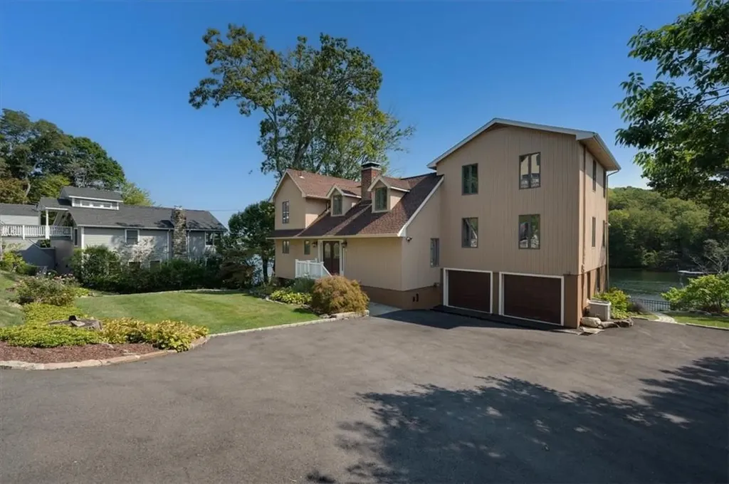 134 W Lake Boulevard Mahopac NY 10541