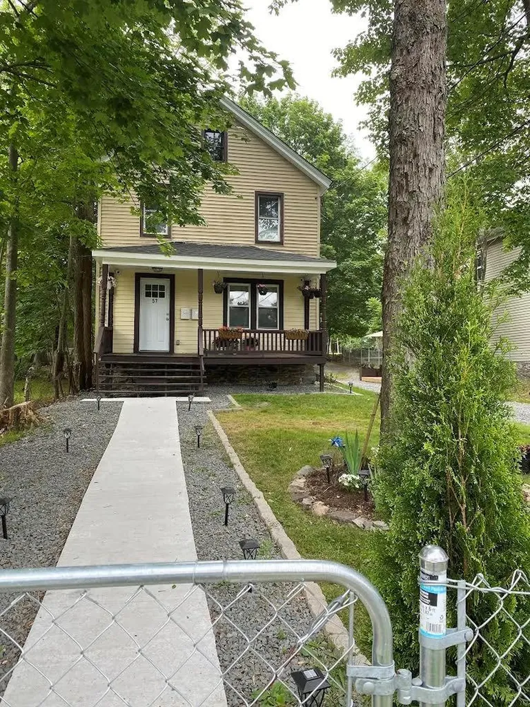 57 Clinton Avenue Monticello NY 12701
