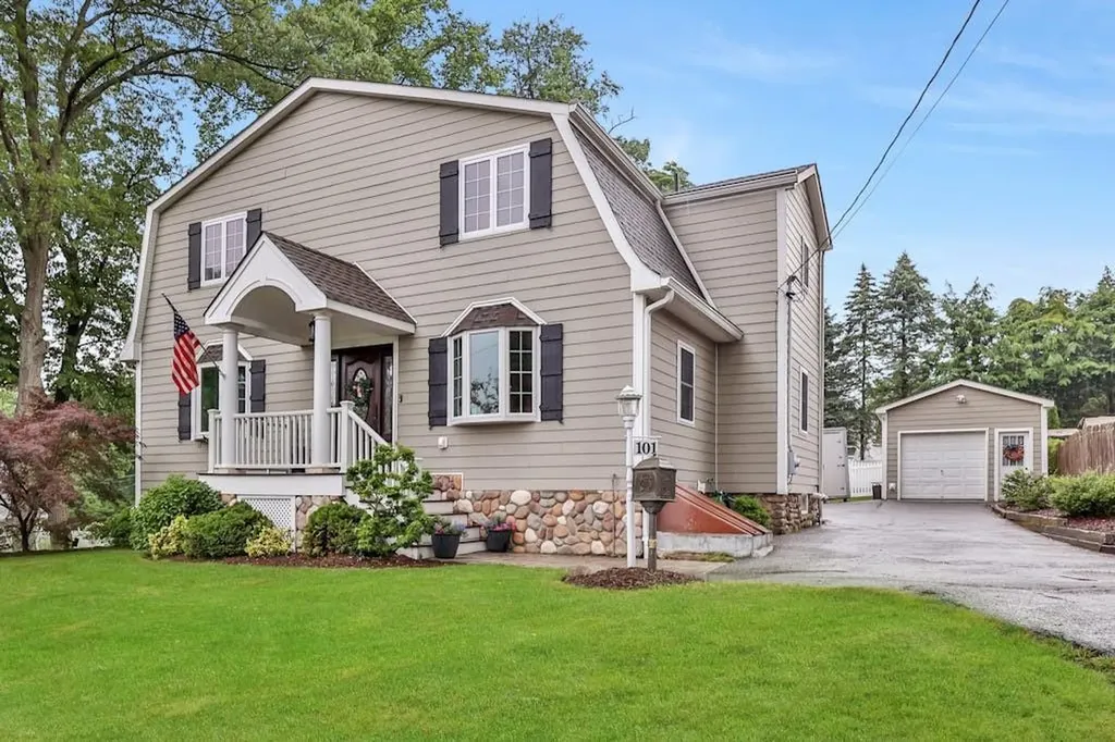 101 Cedar Avenue Pearl River NY 10965