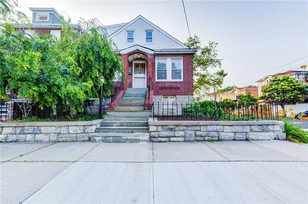 3017 Baisley Avenue Bronx NY 10461