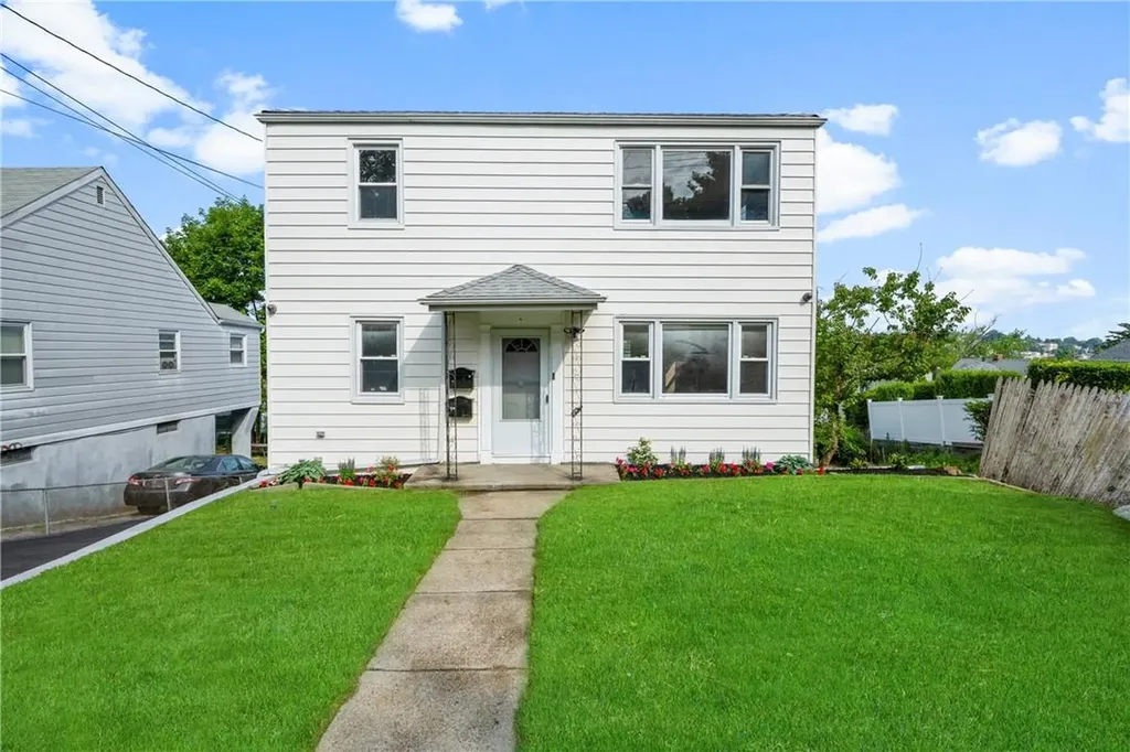 35 Stratton Street Yonkers NY 10701