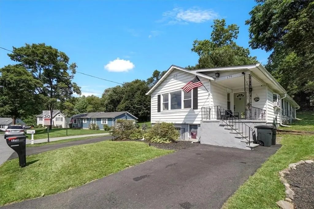 170 Shore Drive New Windsor NY 12553