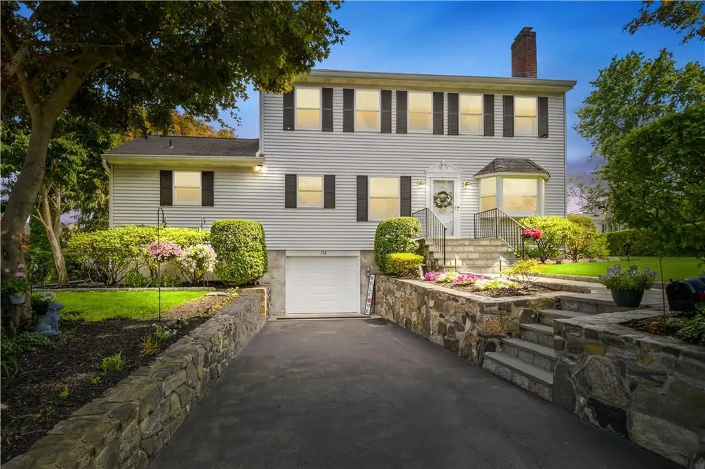 152 Astor Avenue Hawthorne NY 10532