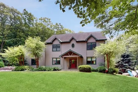 24 White Rocks Lane Cold Spring NY 10516