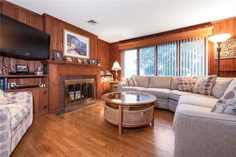 10 Crestwood Drive New City NY 10956