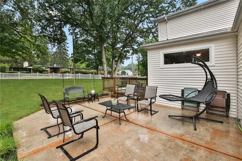 10 Crestwood Drive New City NY 10956