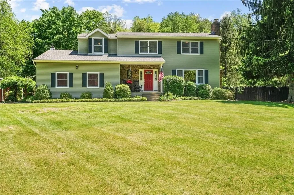 6 Deer Pond Court Warwick NY 10990