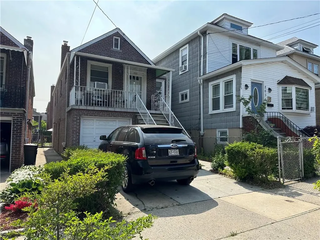 2027 Lurting Avenue Bronx NY 10461