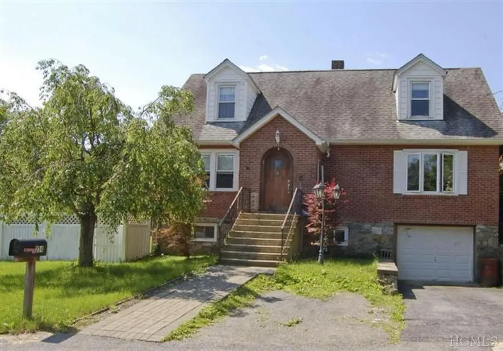 324 Forest Road Mahopac NY 10541