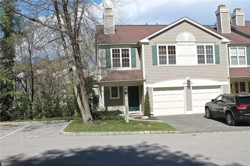 612 Pondside Drive White Plains NY 10607