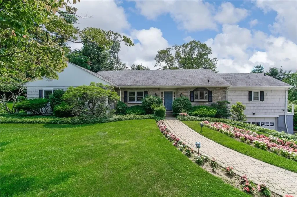 315 Underhill Road Scarsdale NY 10583