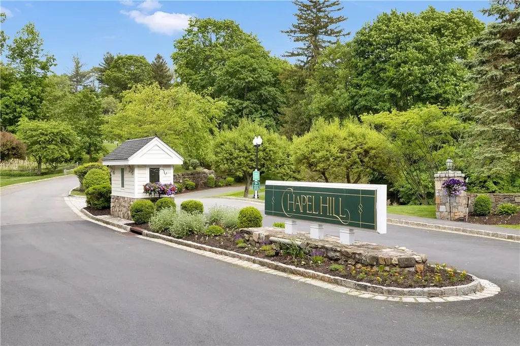 5203 Manor Drive Peekskill NY 10566