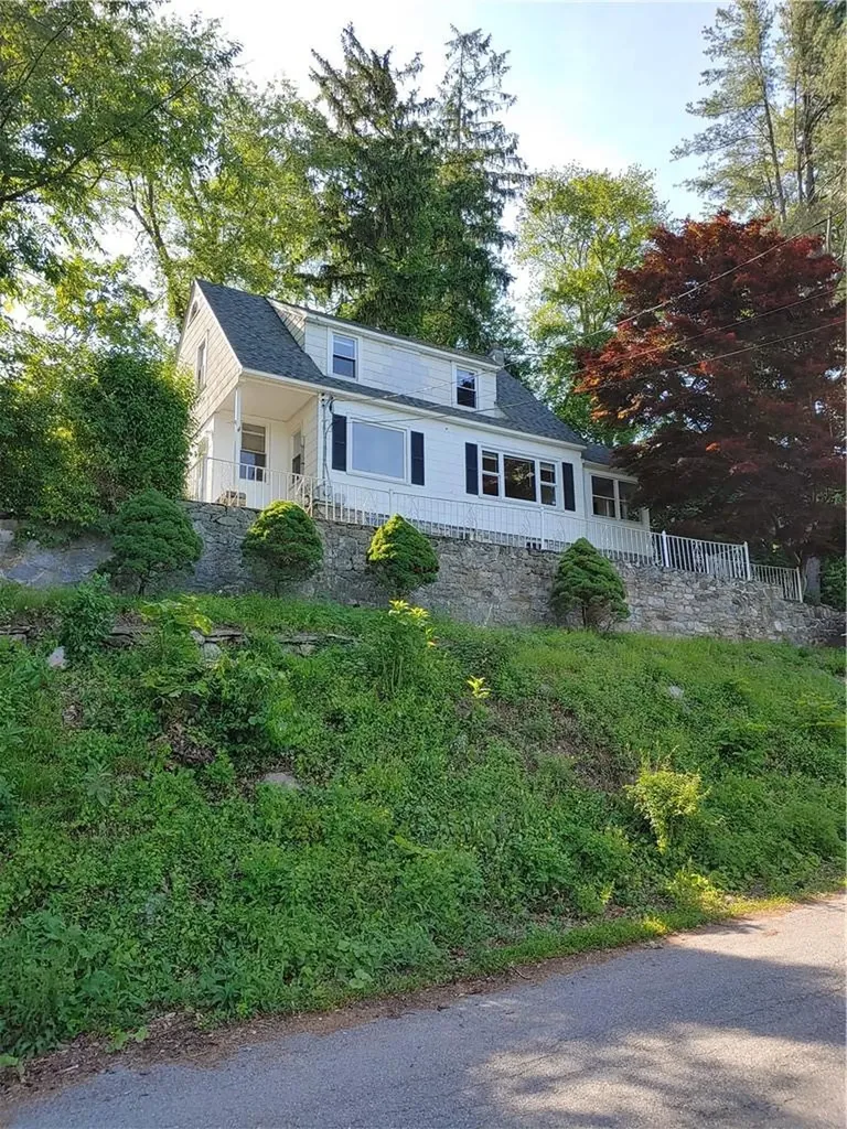 149 W Lakeshore Drive Carmel NY 10512