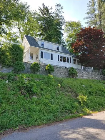 149 W Lakeshore Drive Carmel NY 10512