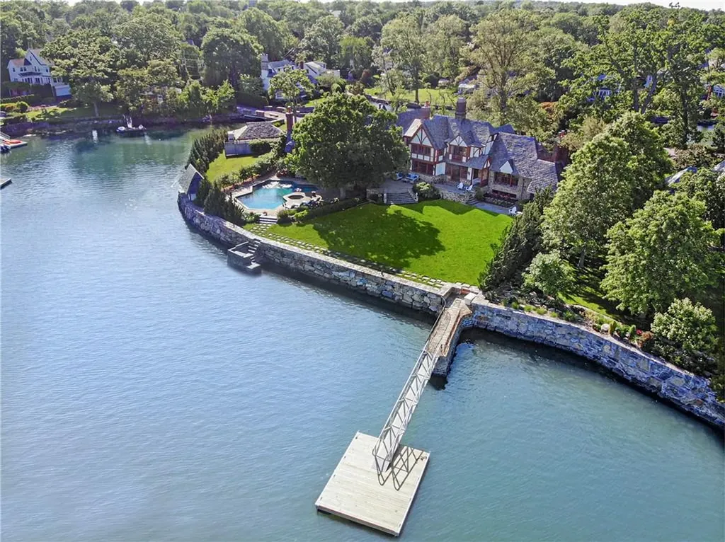 1 Cedar Island Larchmont NY 10538