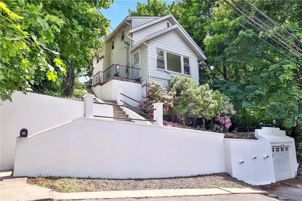 40 Howard Avenue Valhalla NY 10595