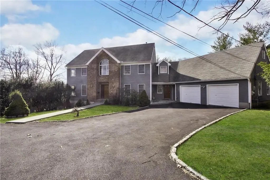 461 Oxford Road New Rochelle NY 10804