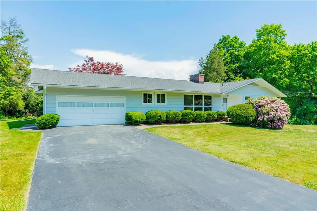 2 Skyview Drive Poughkeepsie NY 12603