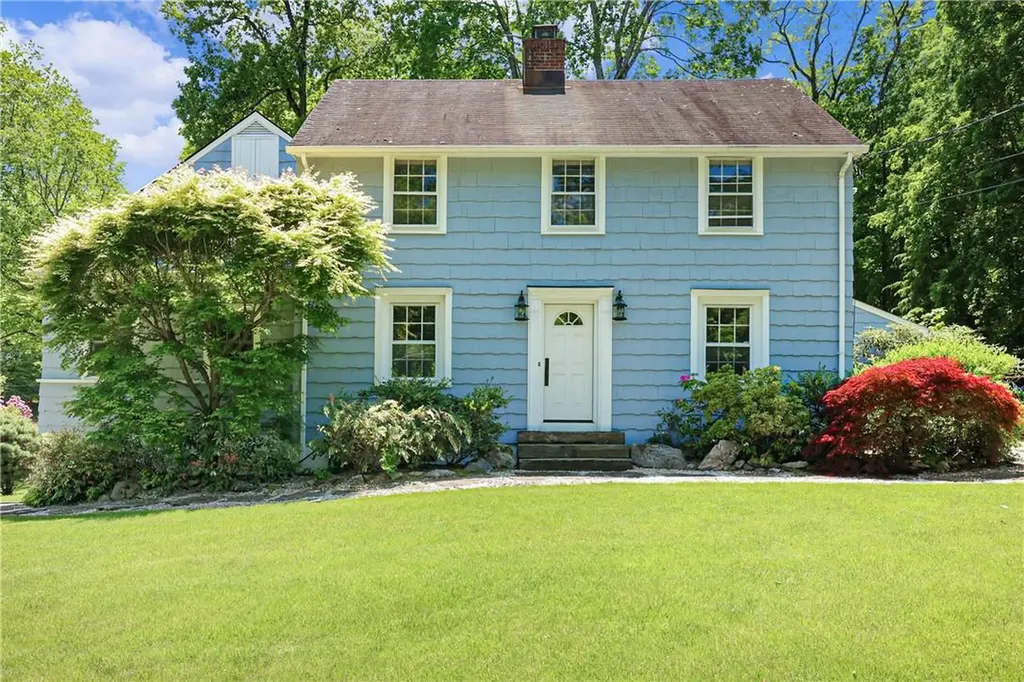 16 Worthen Way Chappaqua NY 10514