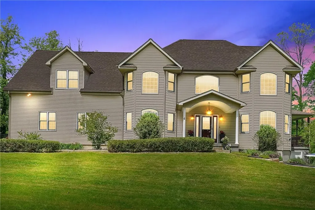 6 Scenic View Drive New Windsor NY 12553