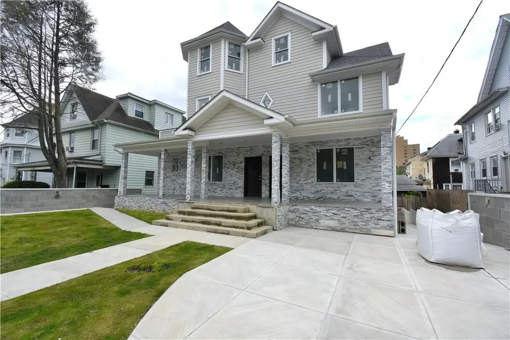 136 Park Avenue Mount Vernon NY 10550