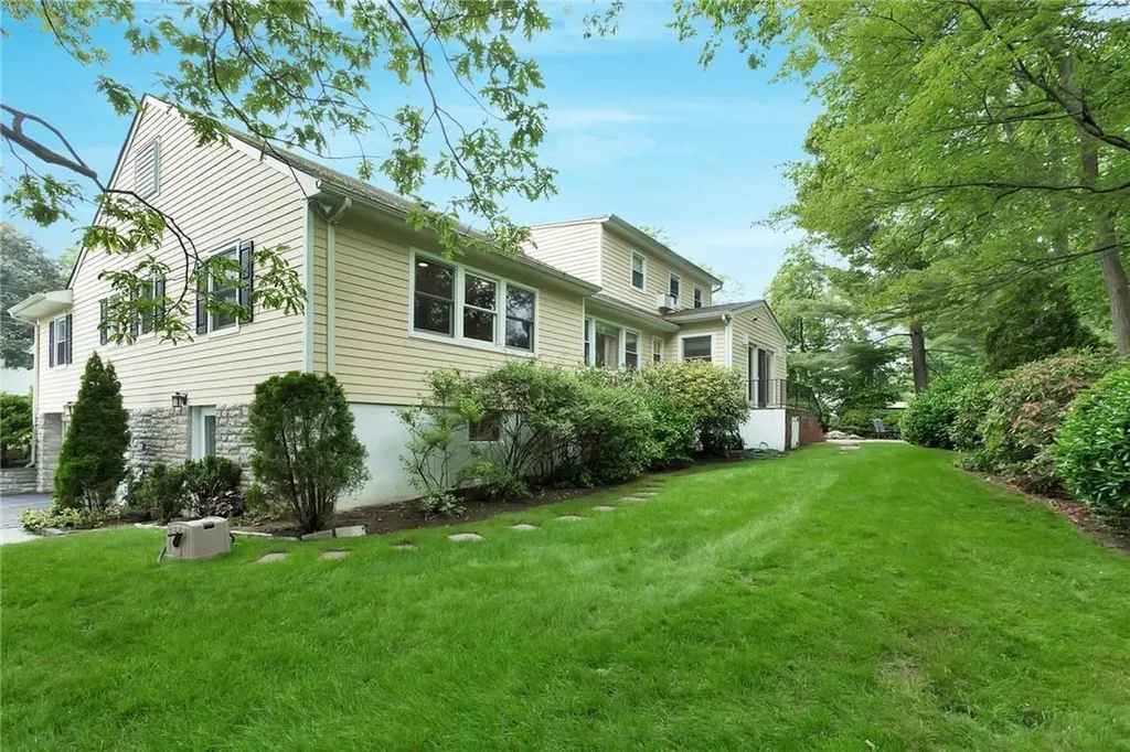 32 Aspen Road Scarsdale NY 10583