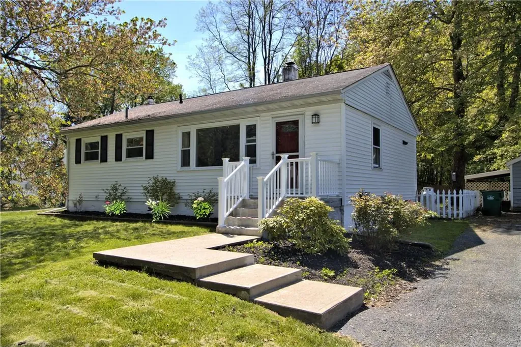 28 Bahret Avenue Poughkeepsie NY 12601