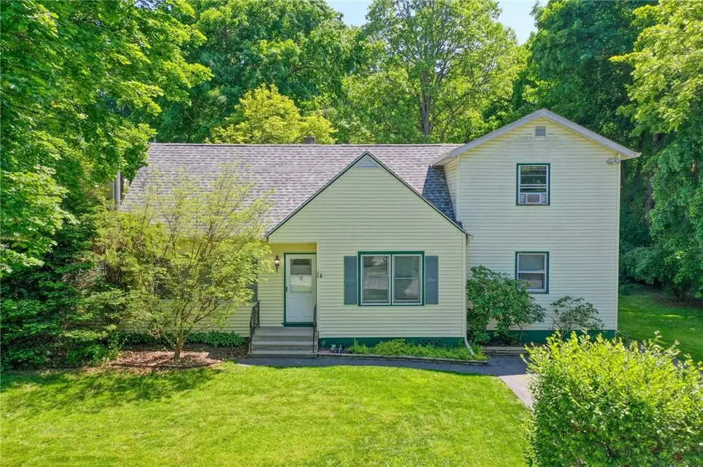 20 Greenbush Drive Poughkeepsie NY 12601