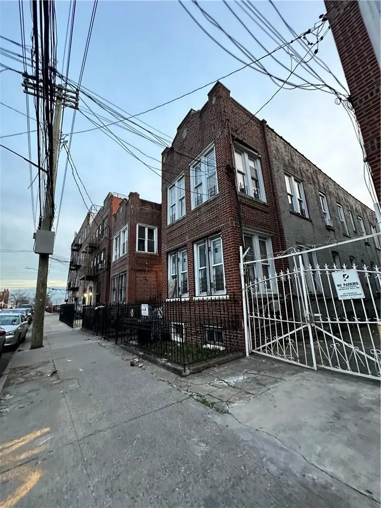 578 Williams Avenue Brooklyn NY 11207