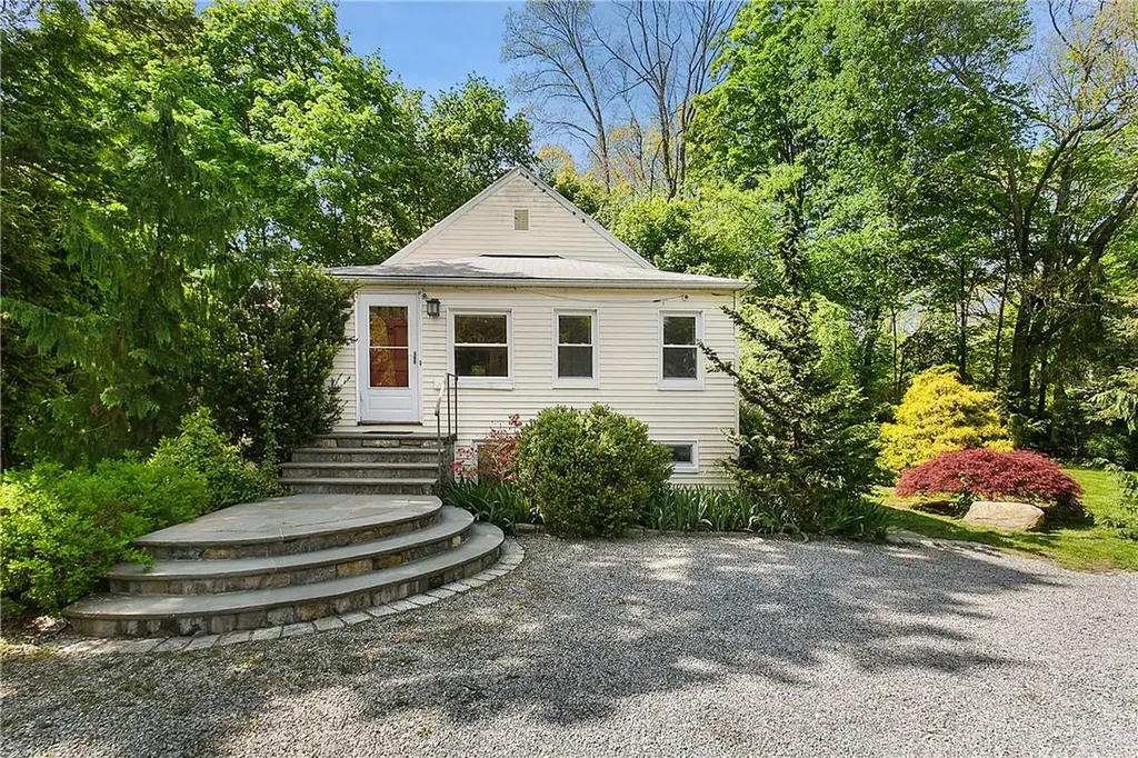 256 Babbitt Road Bedford Hills NY 10507
