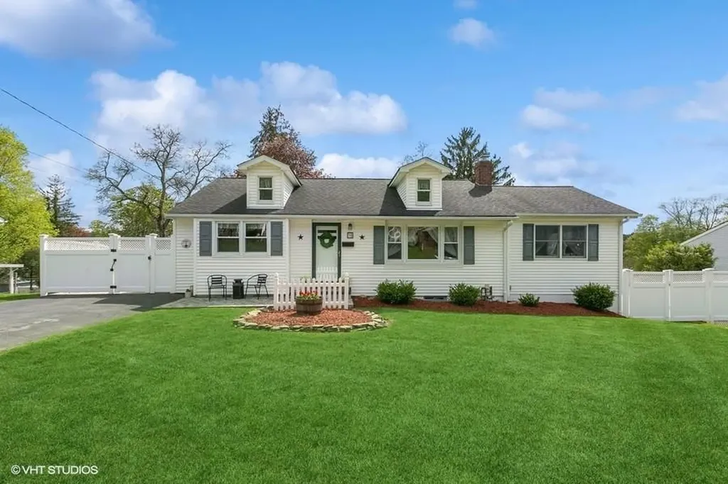 30 Orchard Street Stony Point NY 10980