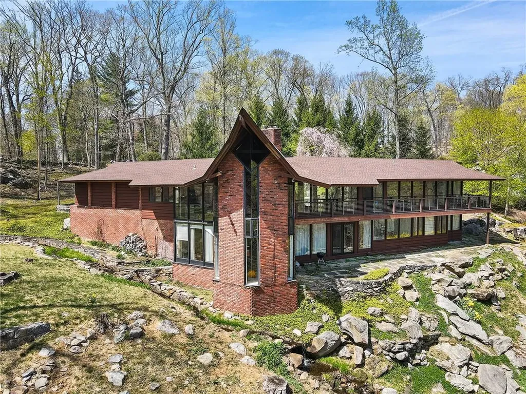7 Hunter Drive Armonk NY 10504
