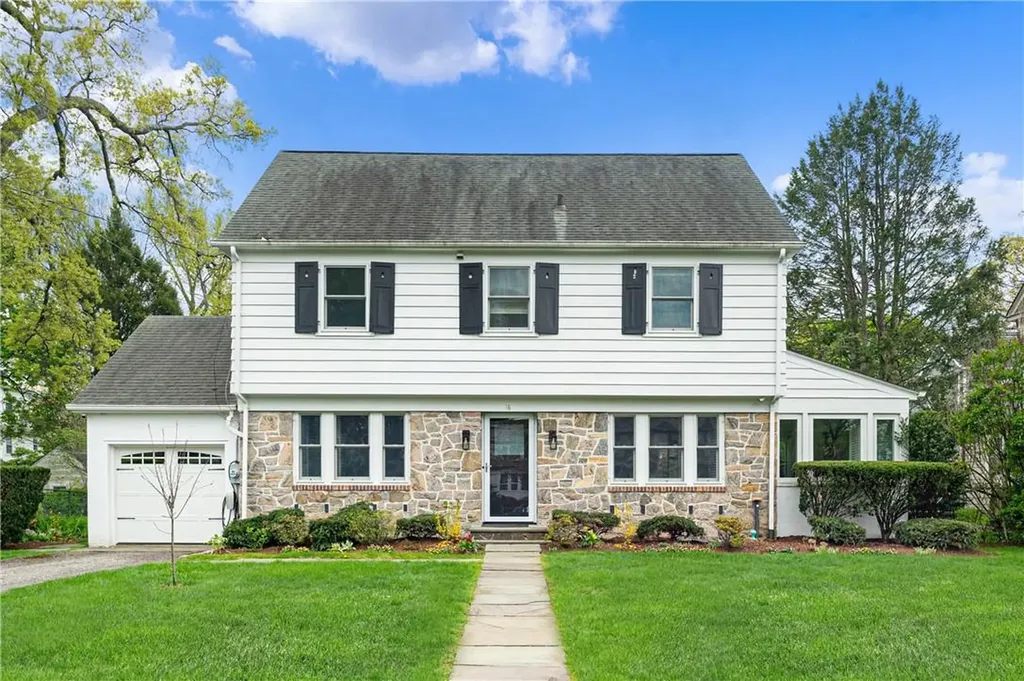 16 Barry Road Scarsdale NY 10583