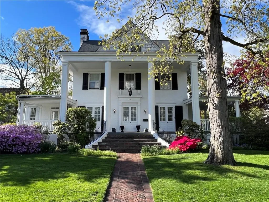 30 Walnut Avenue Larchmont NY 10538