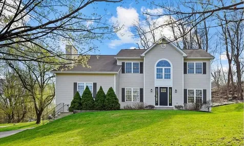 15 Drake Lane White Plains NY 10607