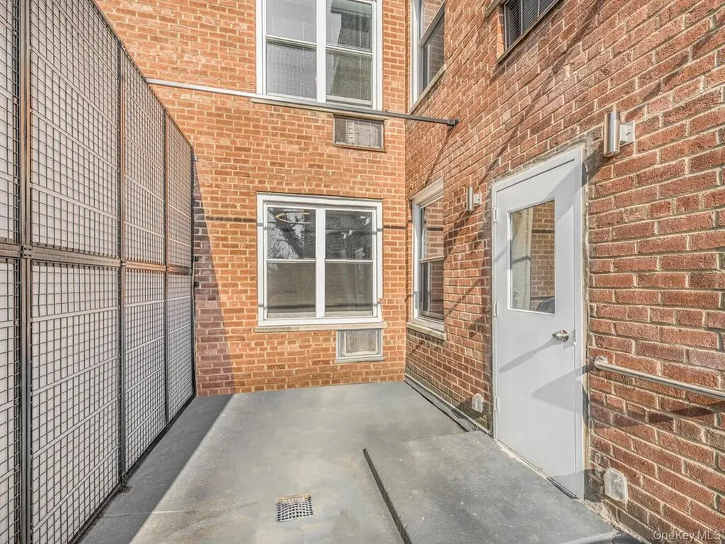 2465 Palisade Avenue Bronx NY 10463