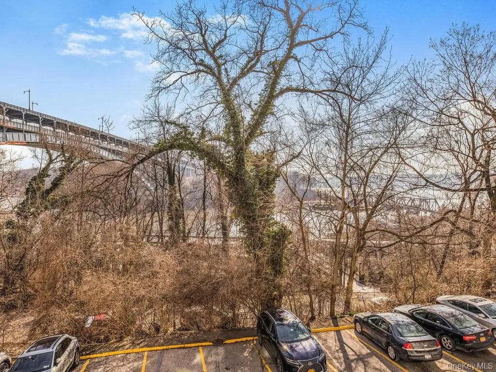 2465 Palisade Avenue Bronx NY 10463